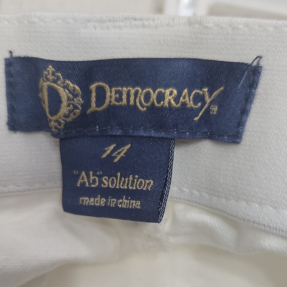Democracy Ab Solution White Jean Shorts - Picture 4 of 4